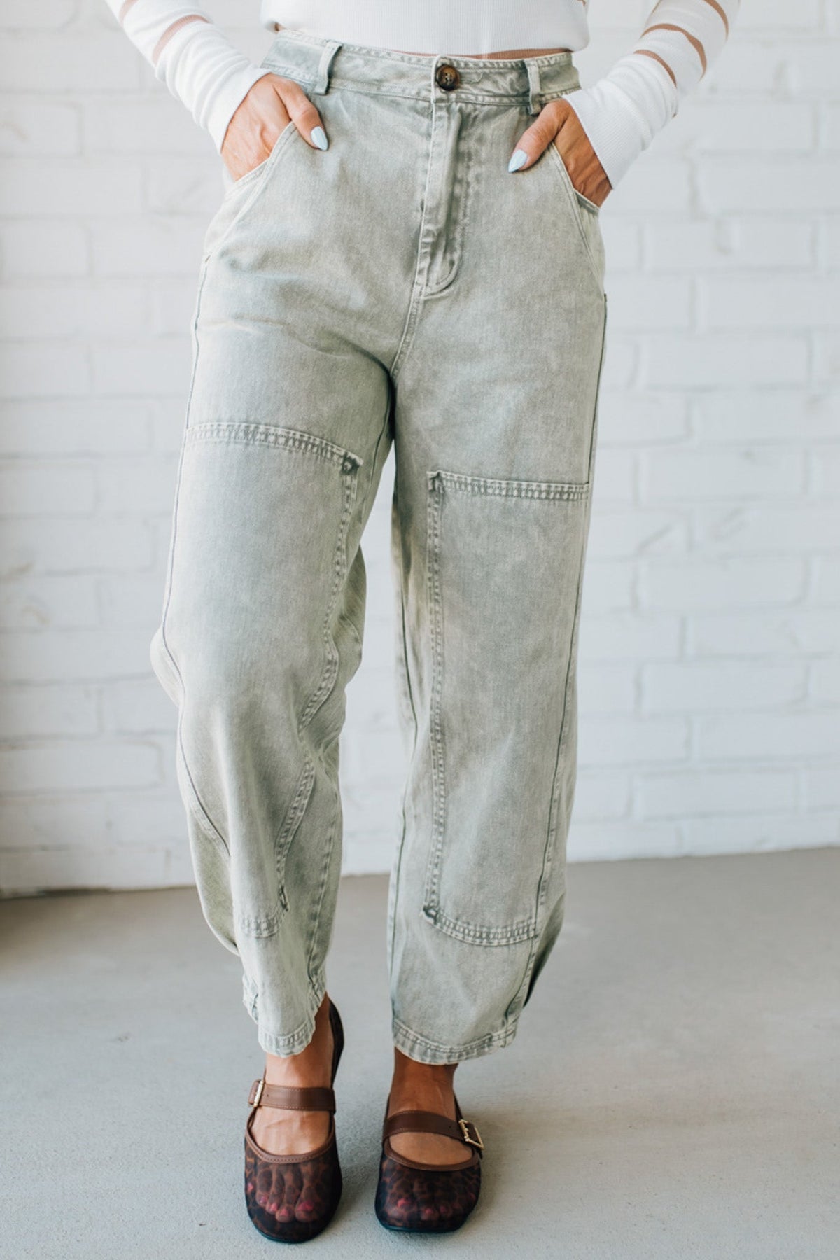 Ace Knee Patch Barrel Jeans | Light Olive - SO ME