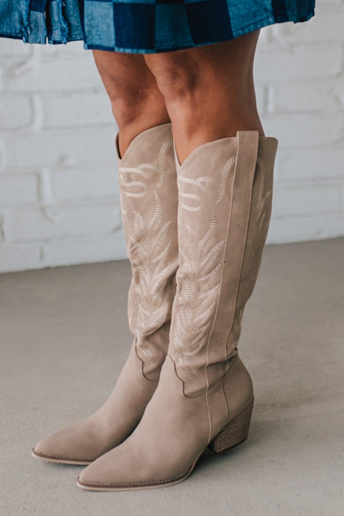 Aly Embroidered Western Boots | Cedar Wood