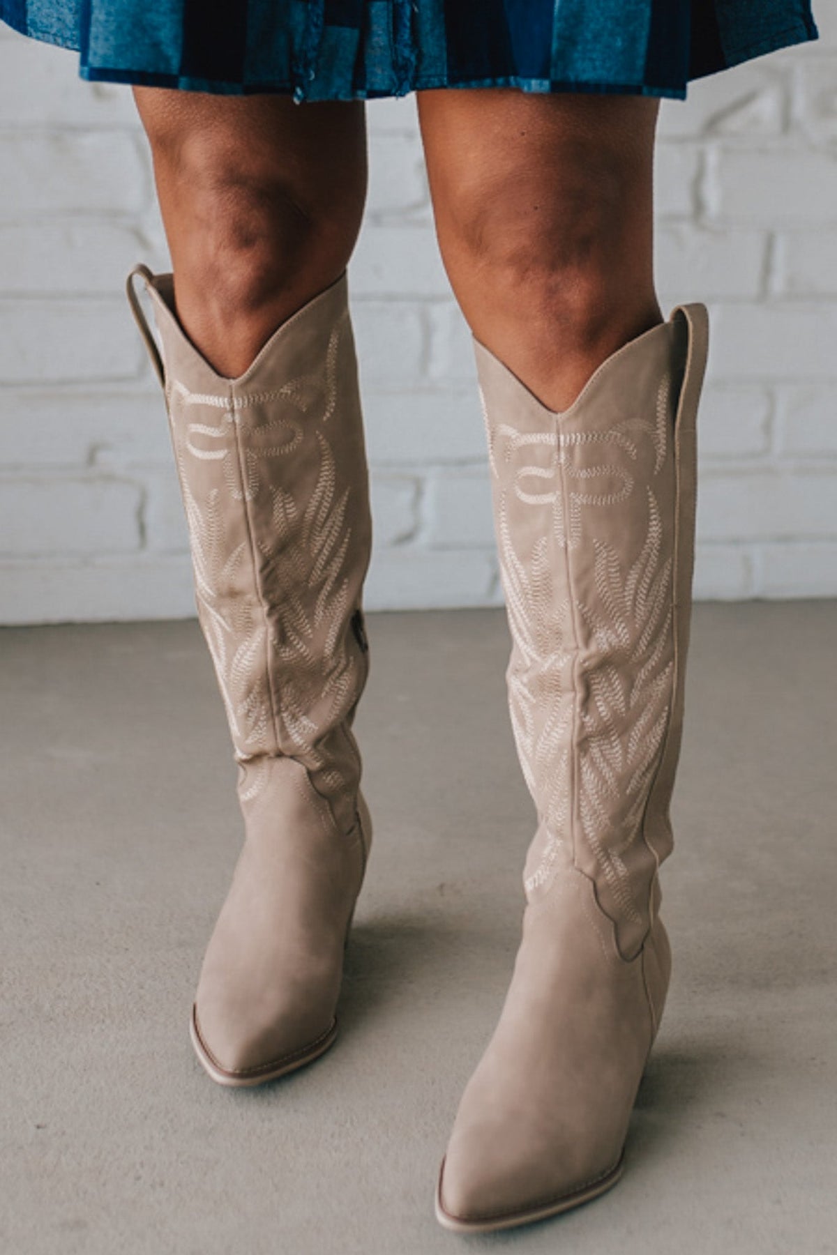 Aly Embroidered Western Boots | Cedar Wood