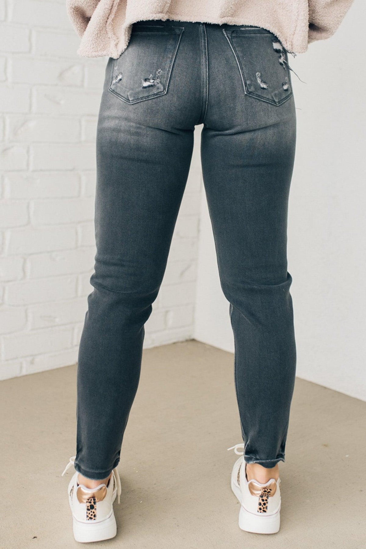 Daphne Distressed Mom Jeans - KANCAN