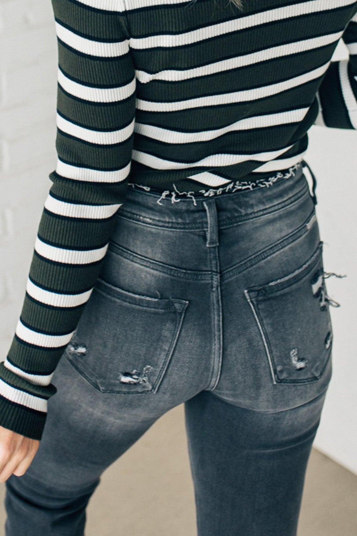 Daphne Distressed Mom Jeans - KANCAN