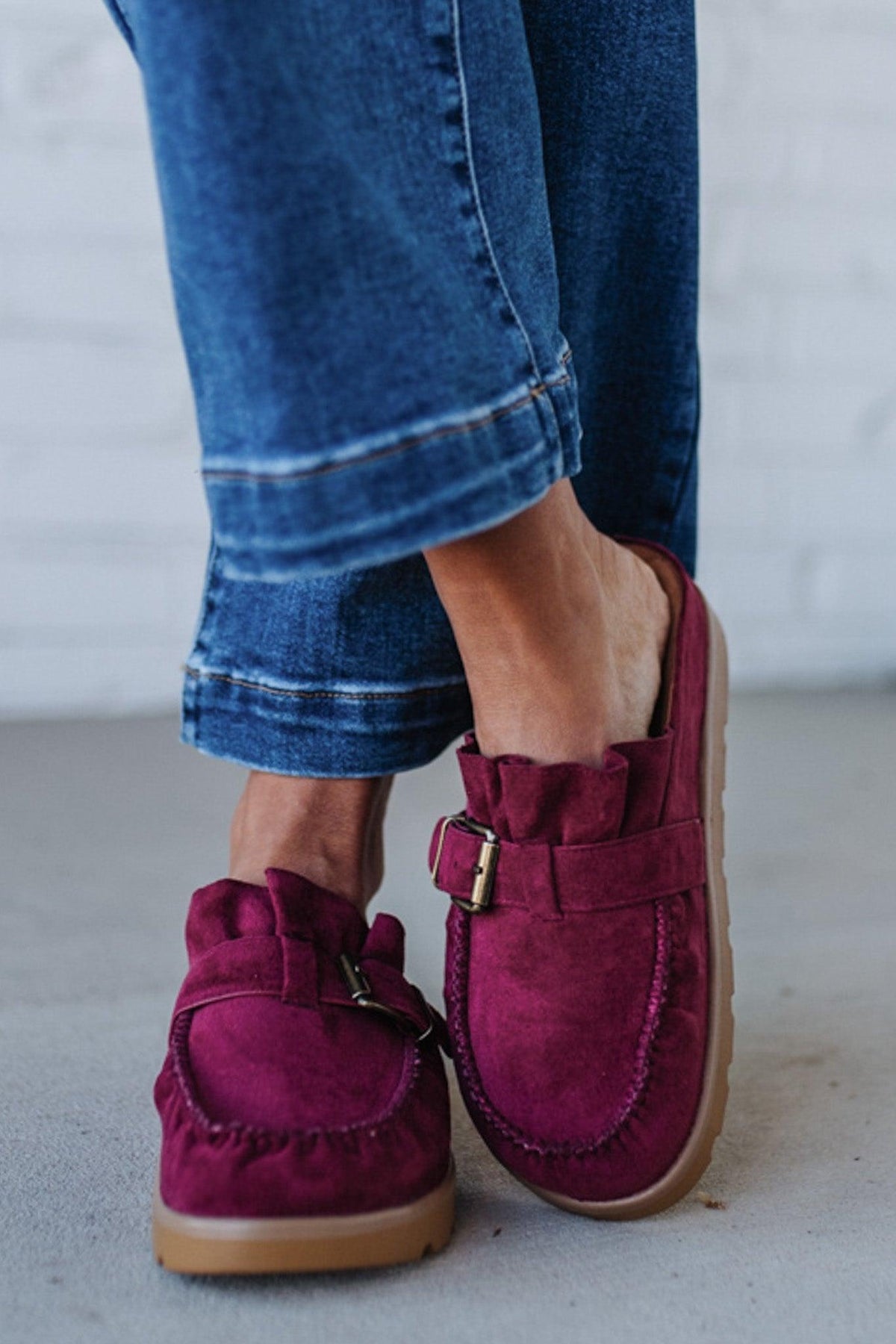 Deb Ruffled Suede Slides | Oxblood