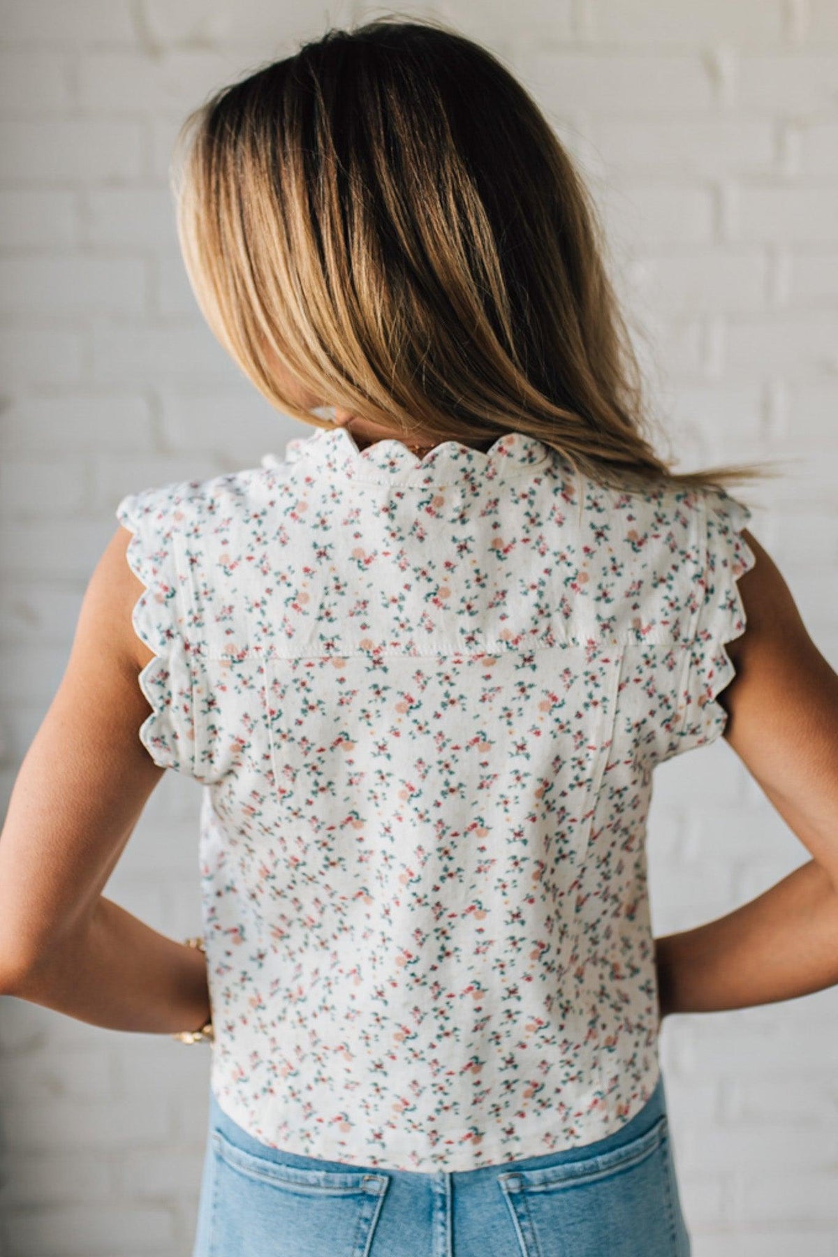 Ditsy Floral Scalloped Vest