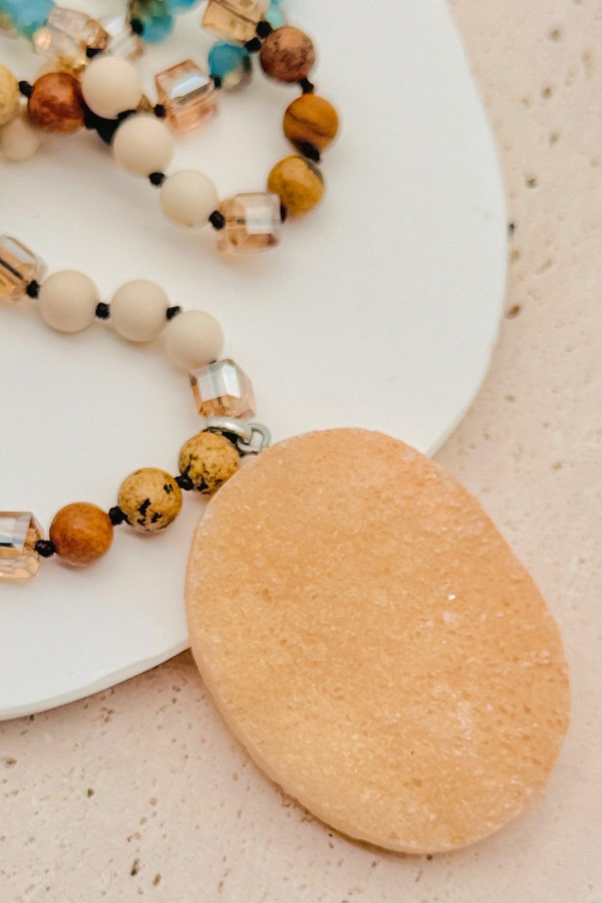 Druzy Stone Pendant Necklace