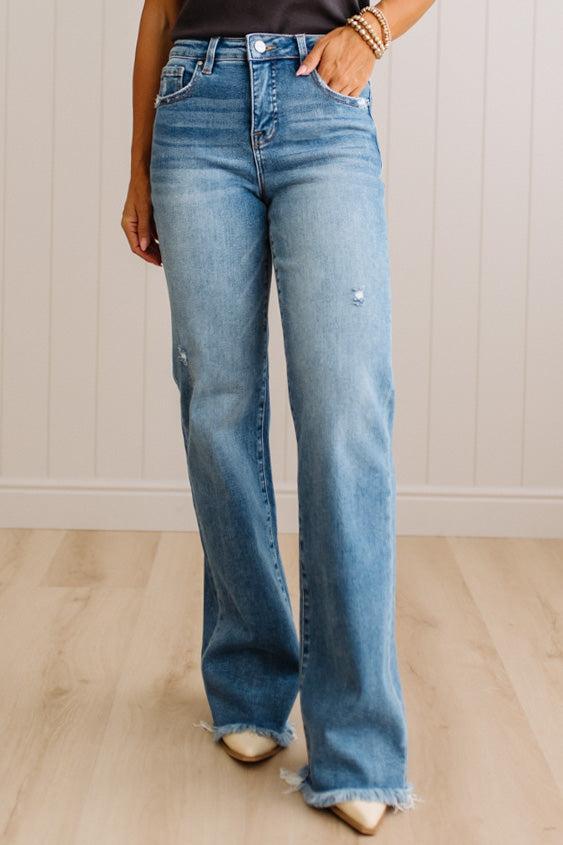 Eleanor High Rise Frayed Hem Jeans | Medium - RISEN