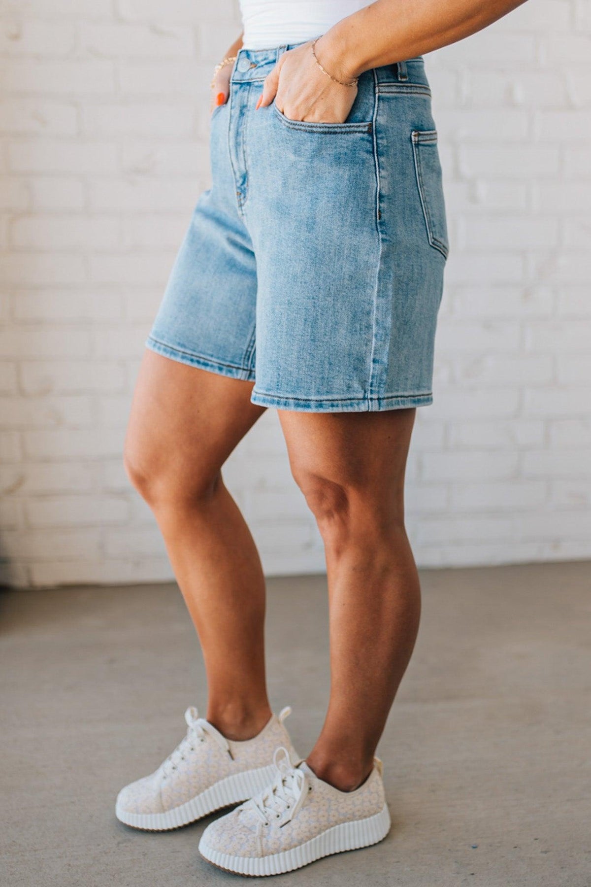 Emmalie High Waist Mom Shorts | Denim - ANNIEWEAR