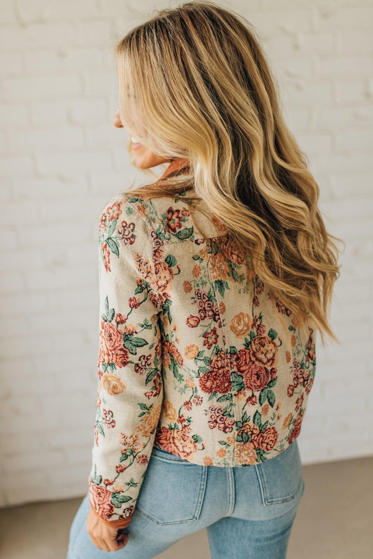 Floral Jacquard Scallop Trim Jacket