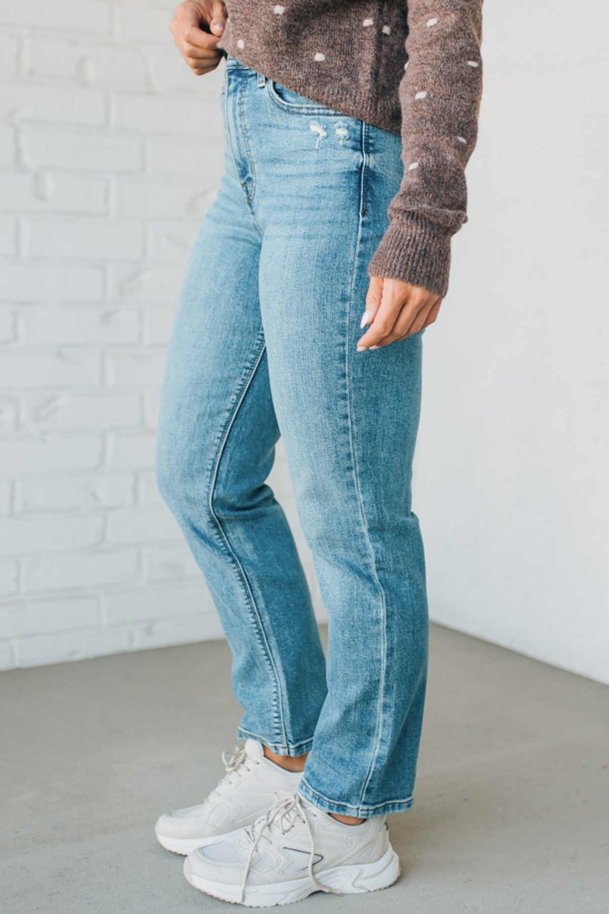 Heidi Classic Straight Leg Jeans - EUNINA