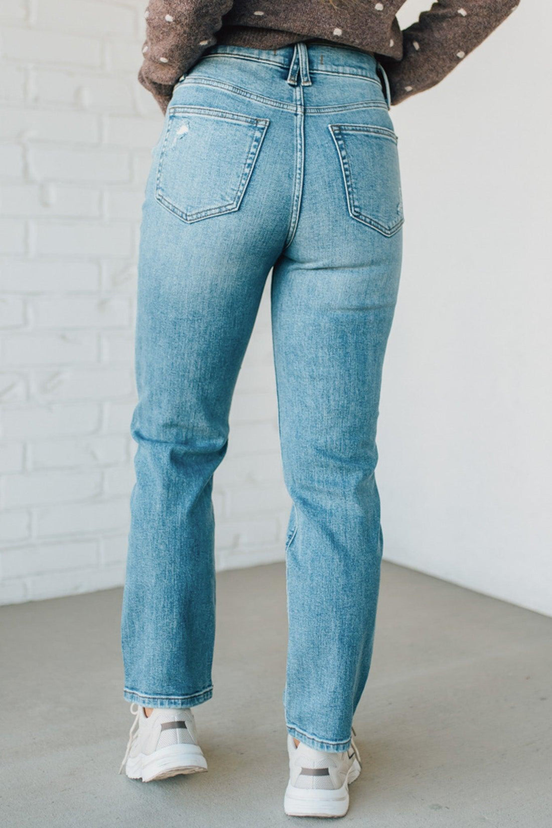 Heidi Classic Straight Leg Jeans - EUNINA