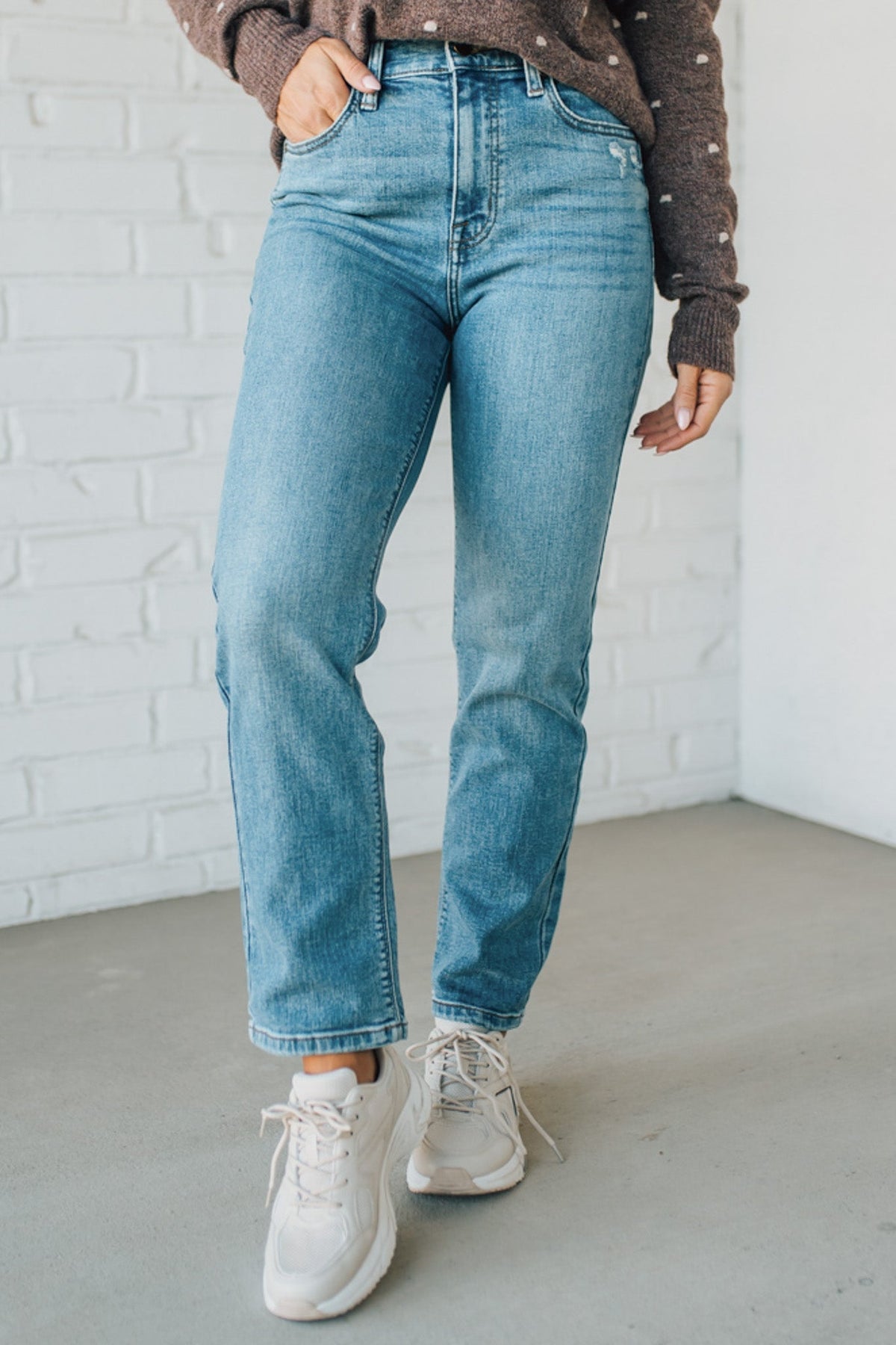 Heidi Classic Straight Leg Jeans - EUNINA