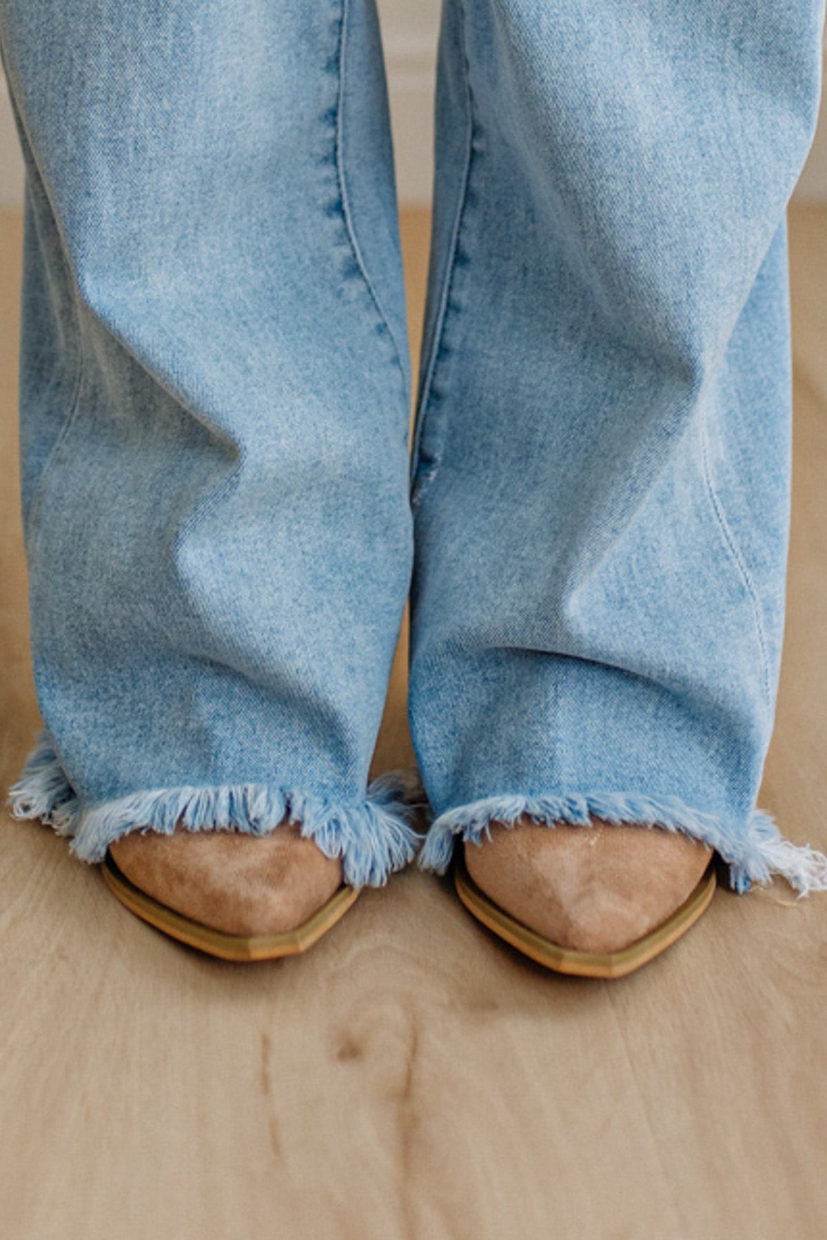 Janey Western Heeled Mules | Apricot