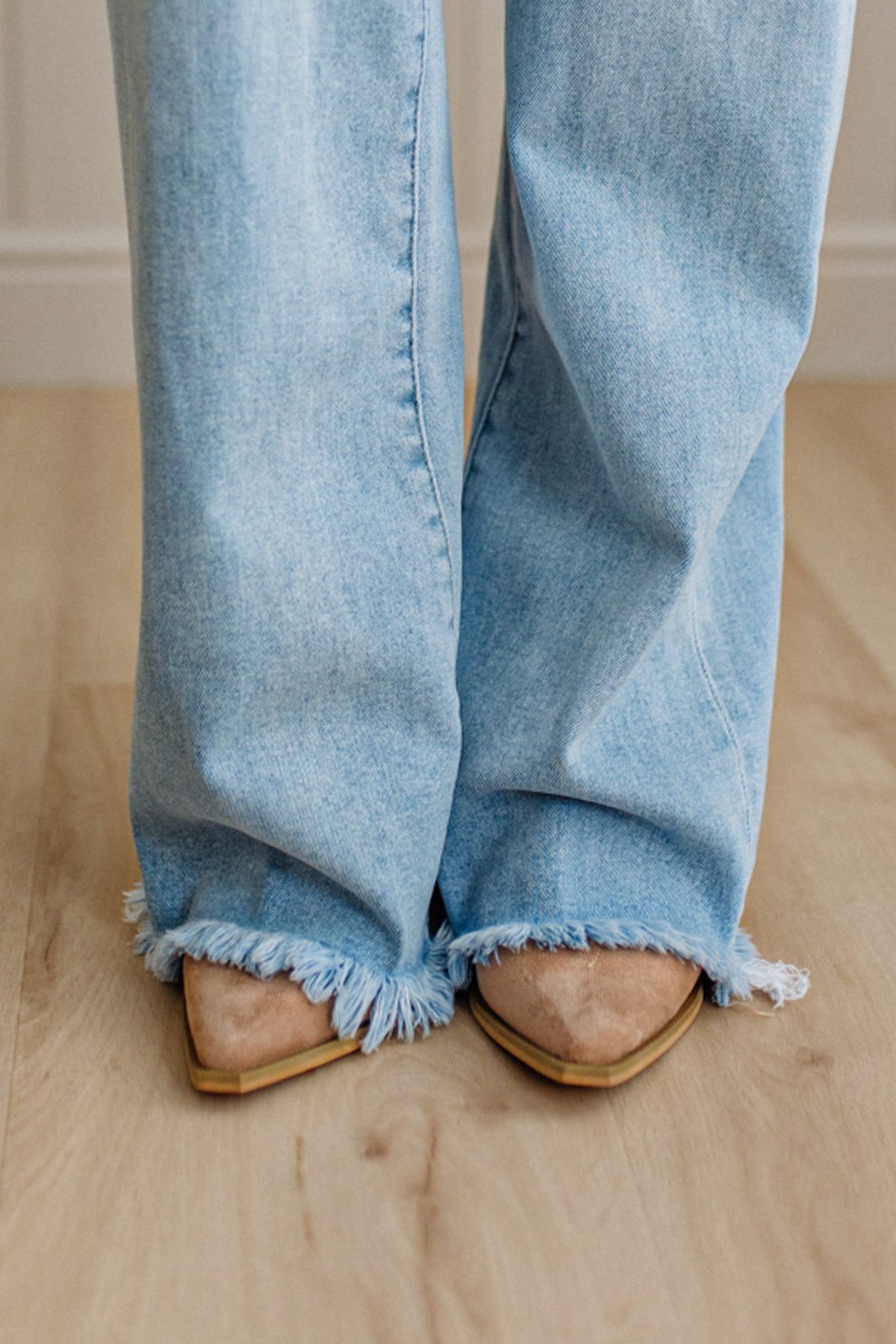 Janey Western Heeled Mules | Apricot