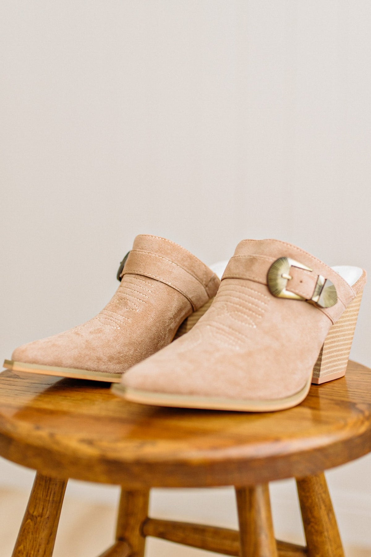 Janey Western Heeled Mules | Apricot