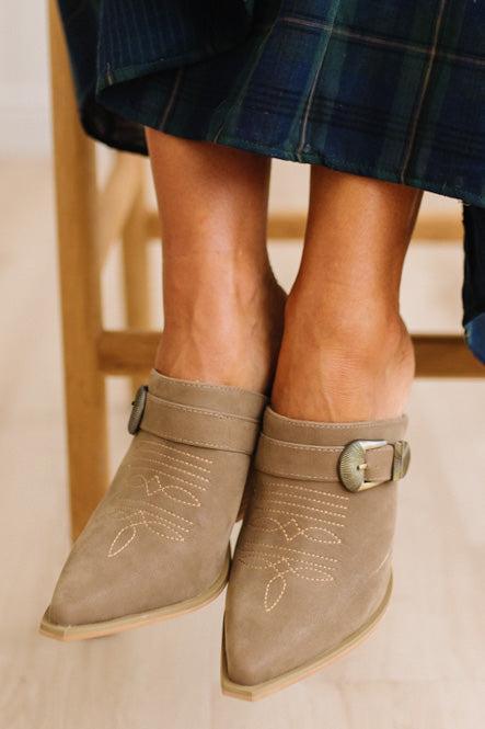 Janey Western Heeled Mules | Dark Taupe
