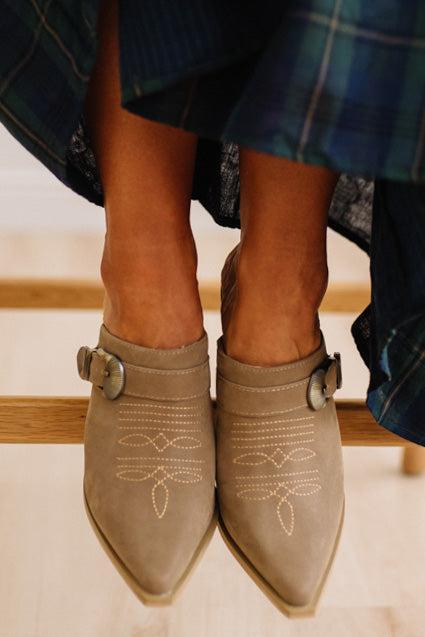 Janey Western Heeled Mules | Dark Taupe