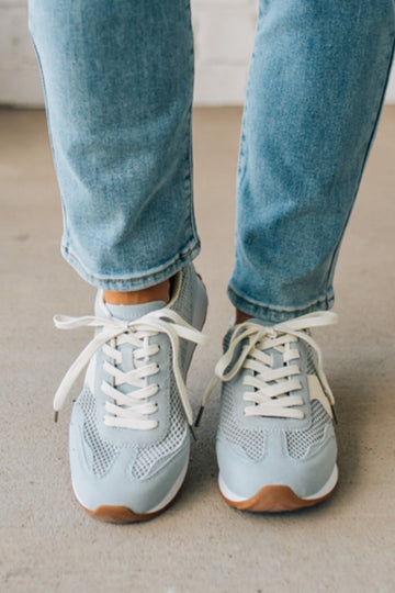 Jenna Mesh Sneakers | Light Blue