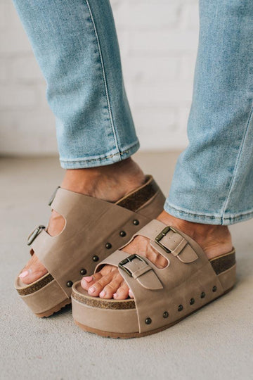 Jeri Studded Platform Slides