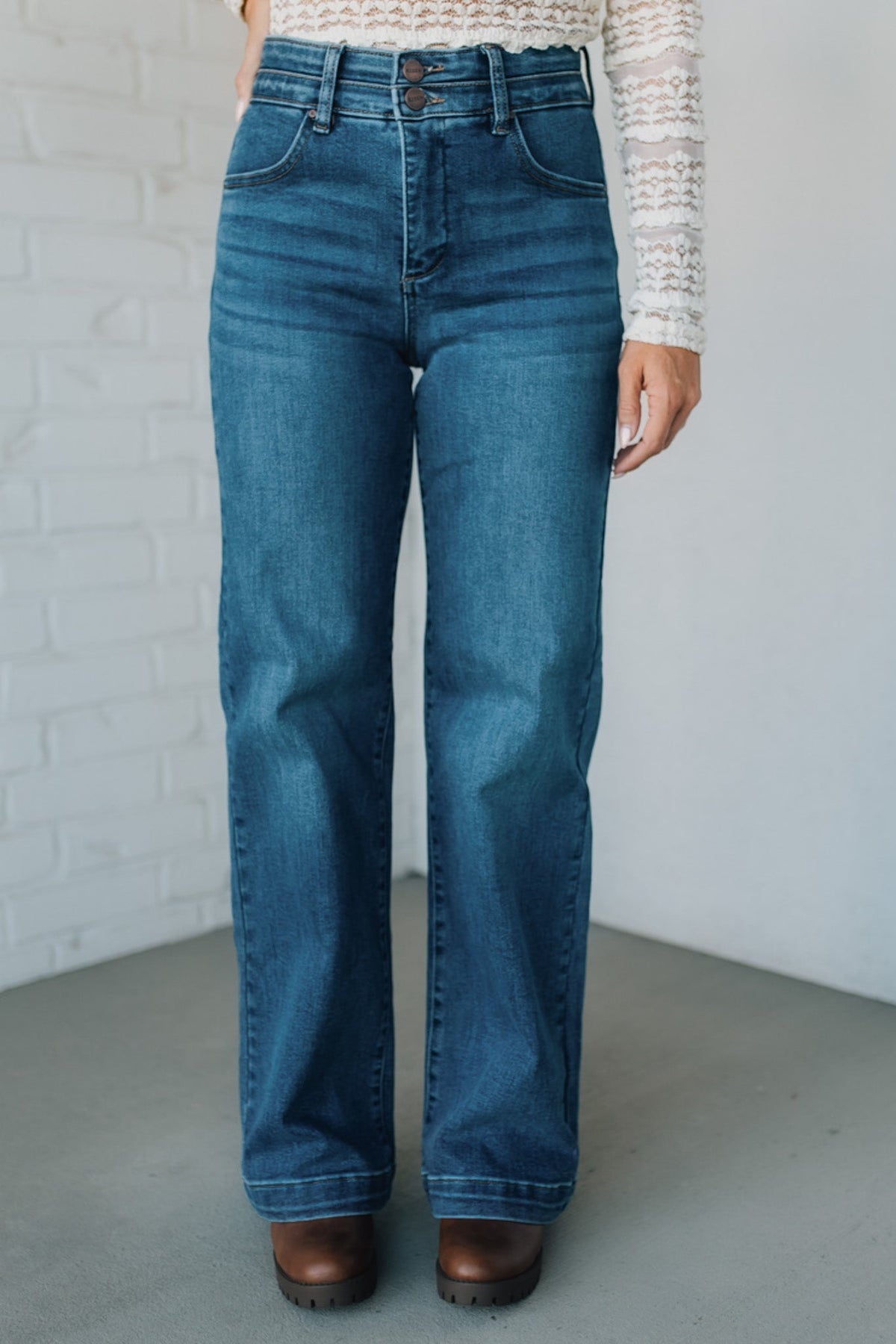 Kat High Rise Double Button Wide Leg Jeans - RISEN