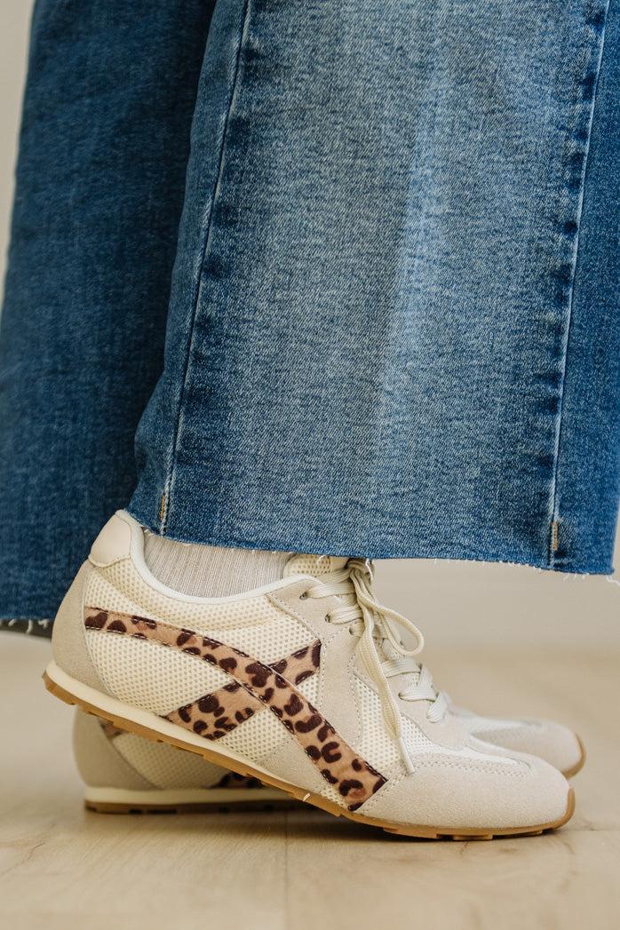 Kit Leopard Accent Sneakers