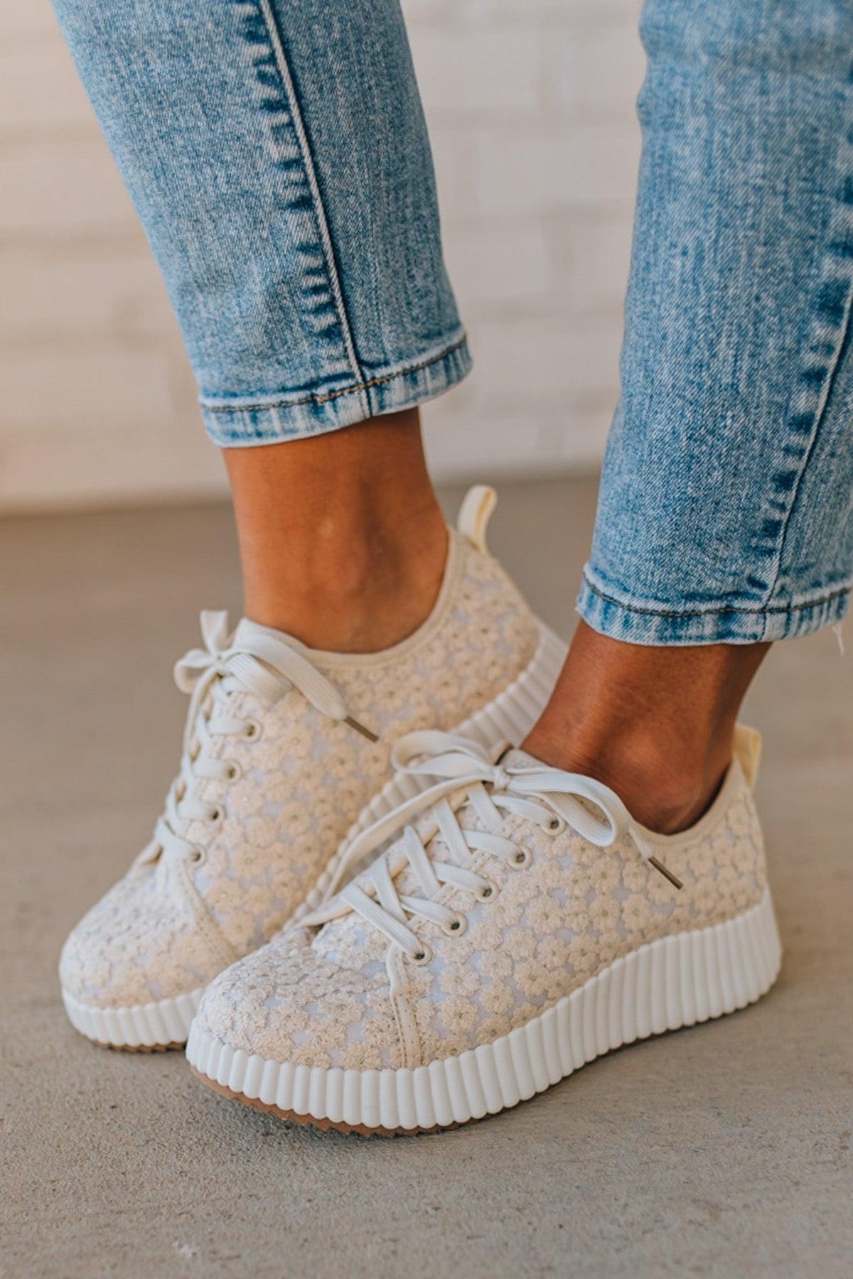 Laura Floral Lace Sneakers