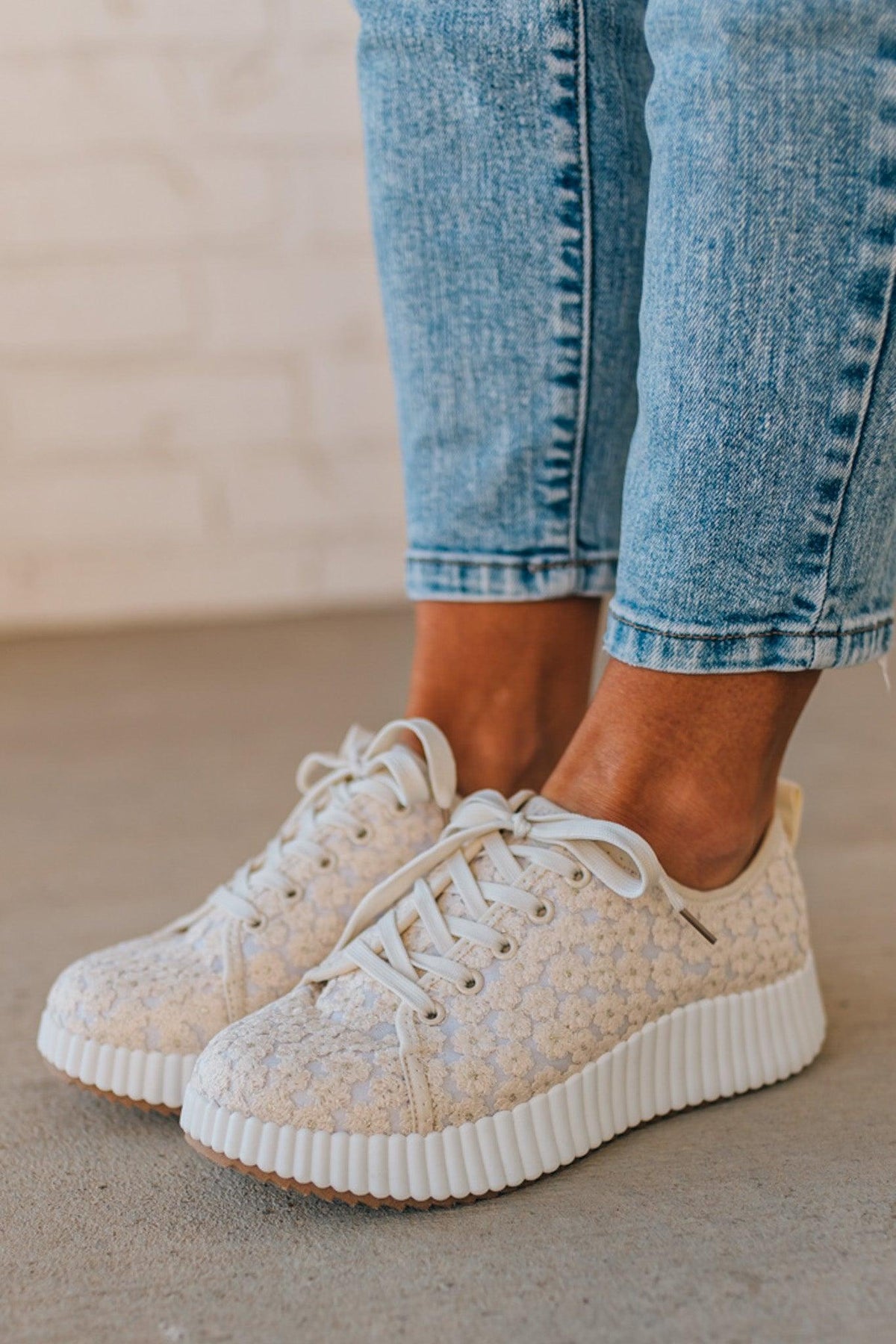 Laura Floral Lace Sneakers