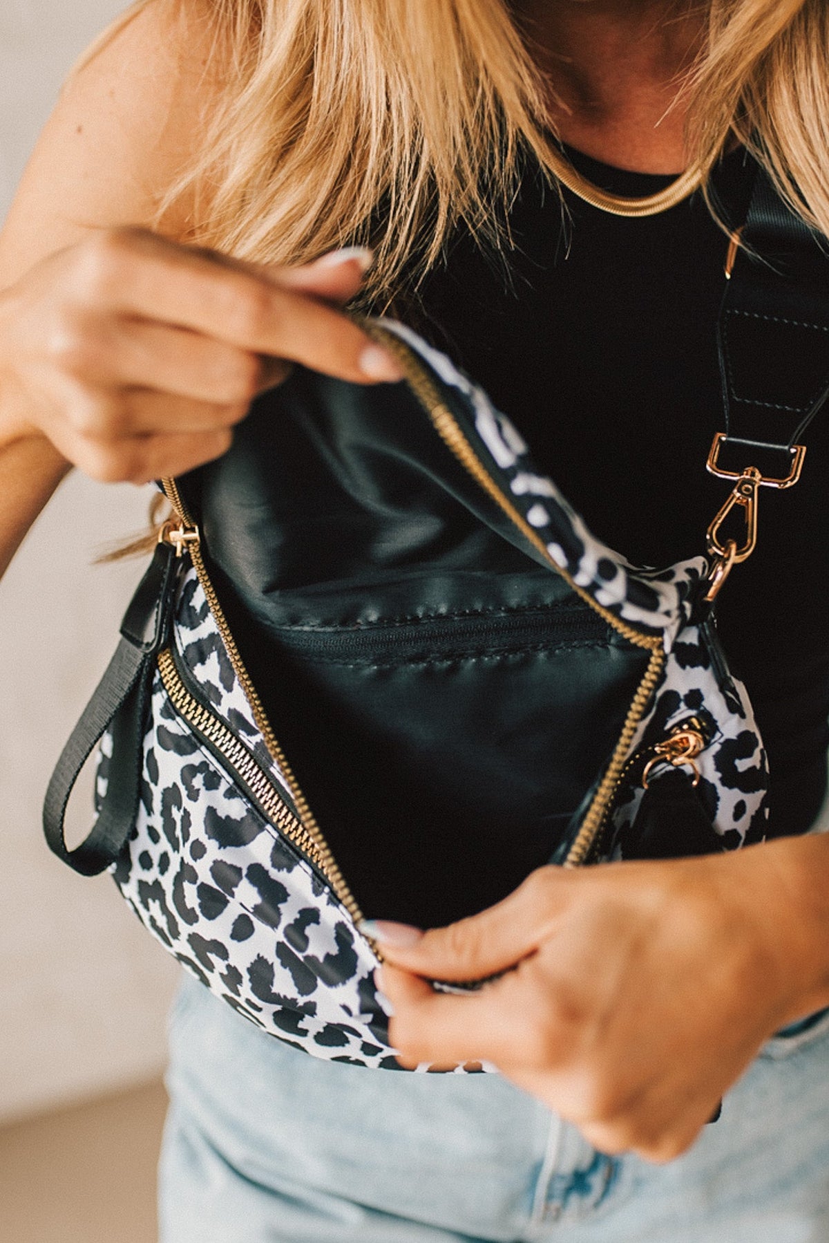 Leena Double Zipper Crossbody Bag | Leopard