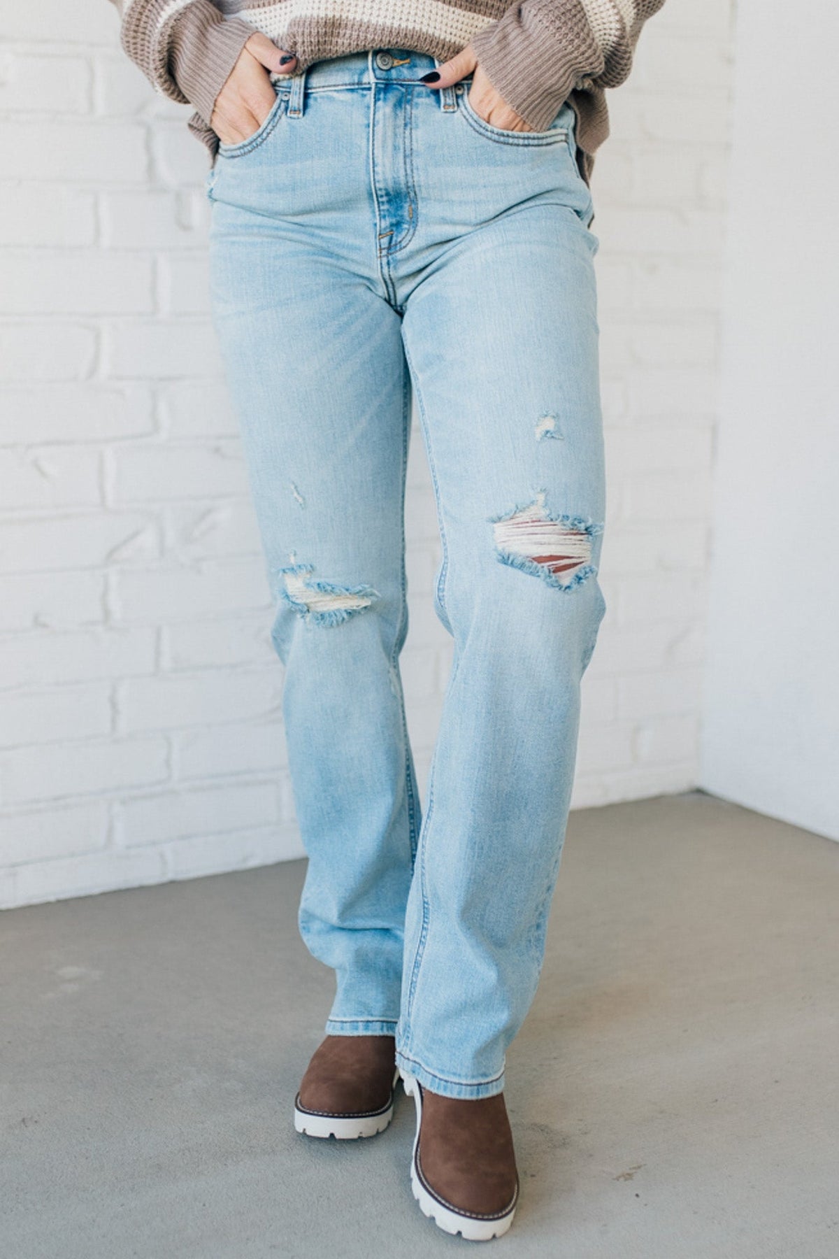 Maverick High Rise Dad Jeans | Light Wash - EUNINA