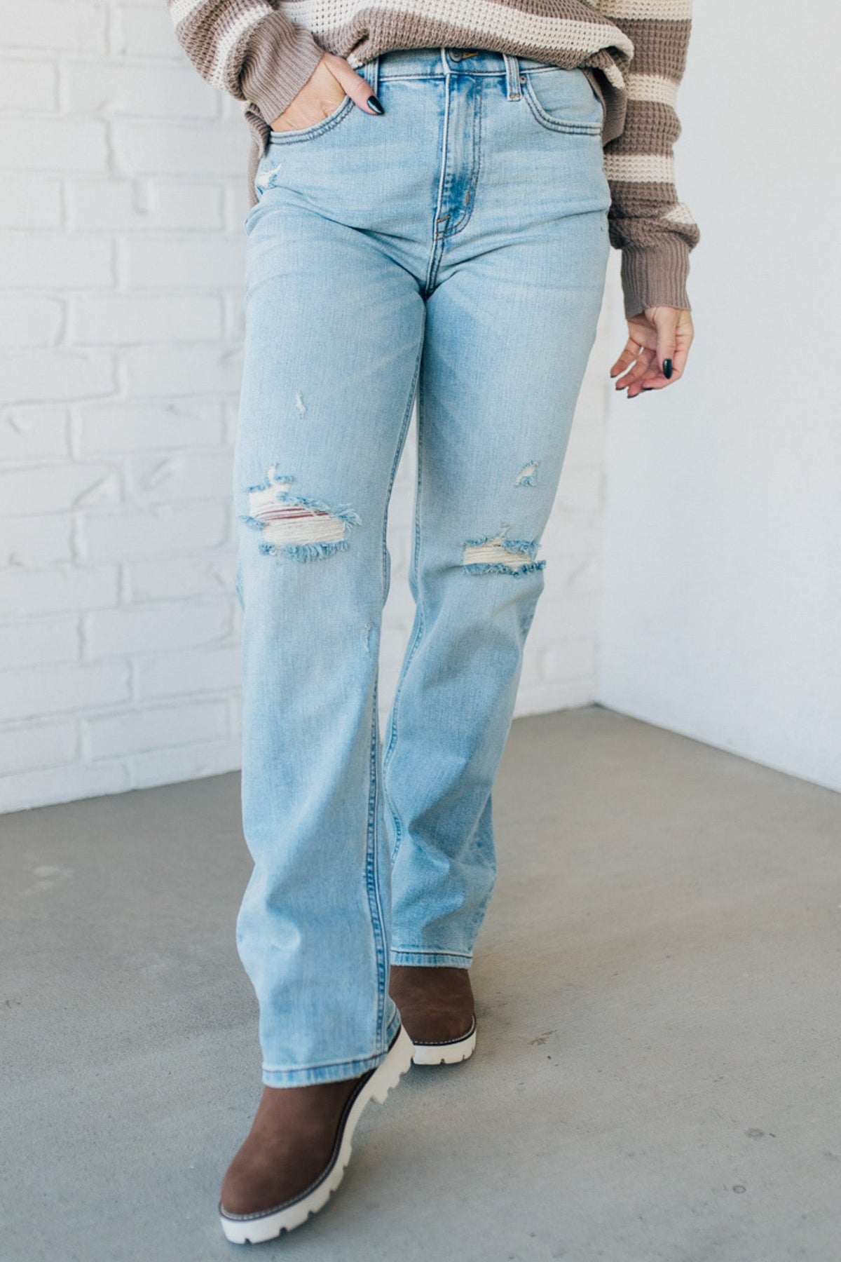Maverick High Rise Dad Jeans | Light Wash - EUNINA