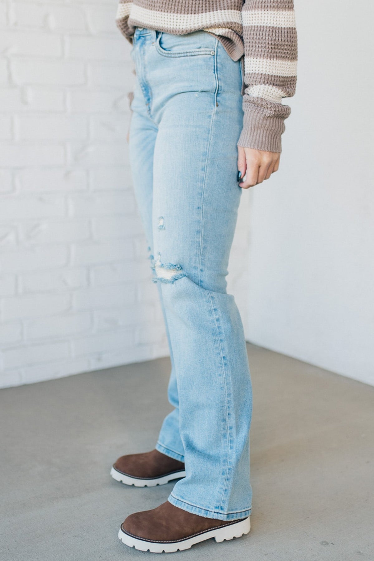 Maverick High Rise Dad Jeans | Light Wash - EUNINA
