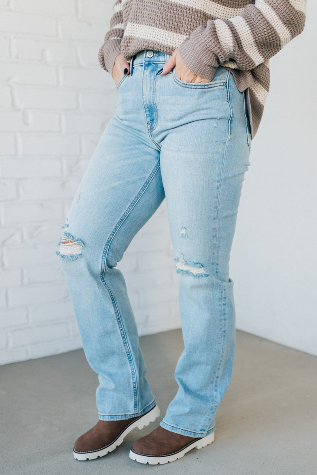 Maverick High Rise Dad Jeans | Light Wash - EUNINA