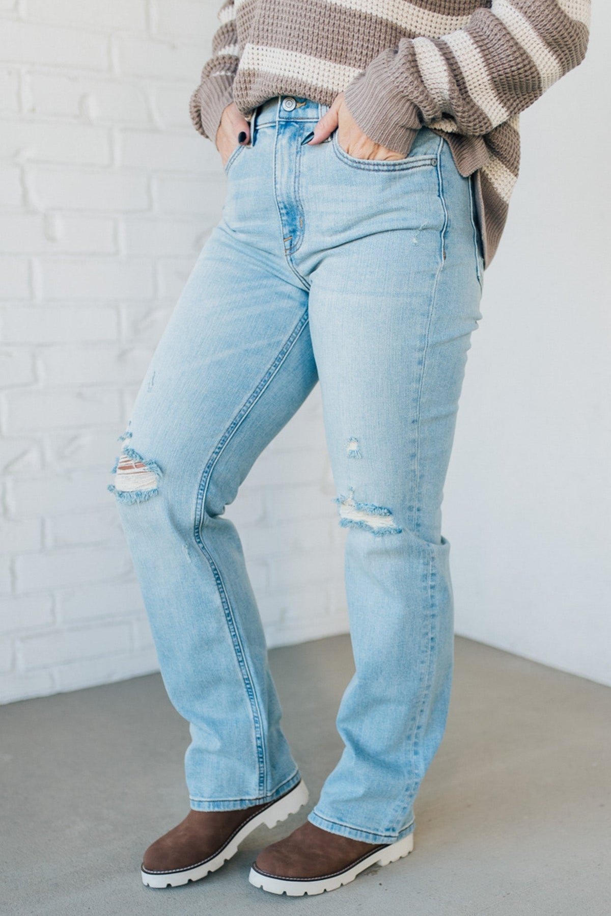 Maverick High Rise Dad Jeans | Light Wash - EUNINA