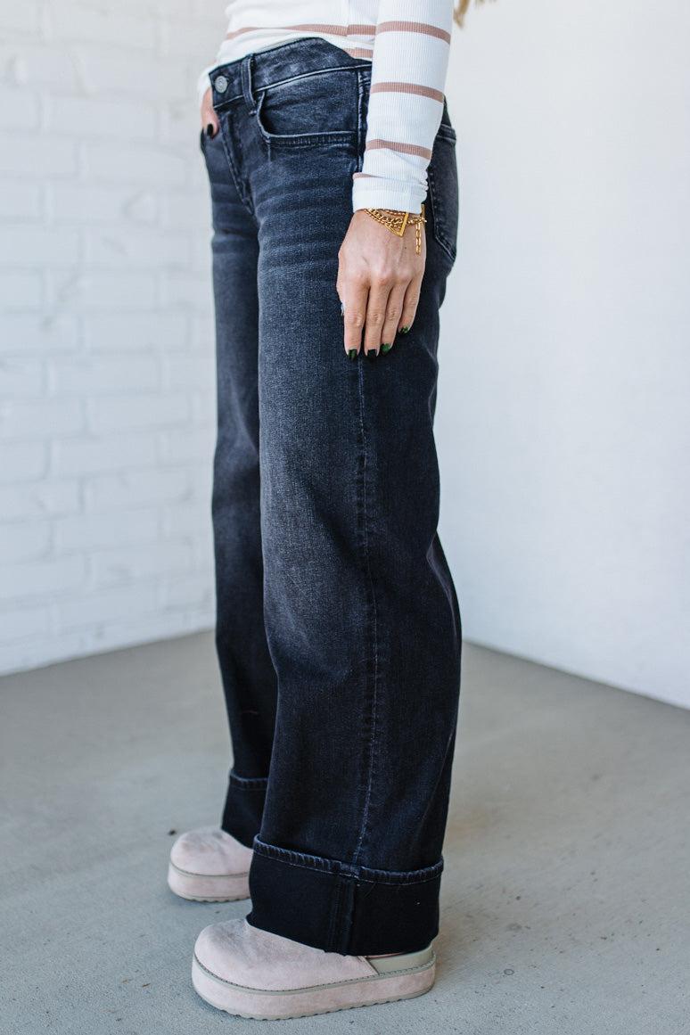 Navi Lynn Low Rise Wide Leg Jeans | Black- VERVET