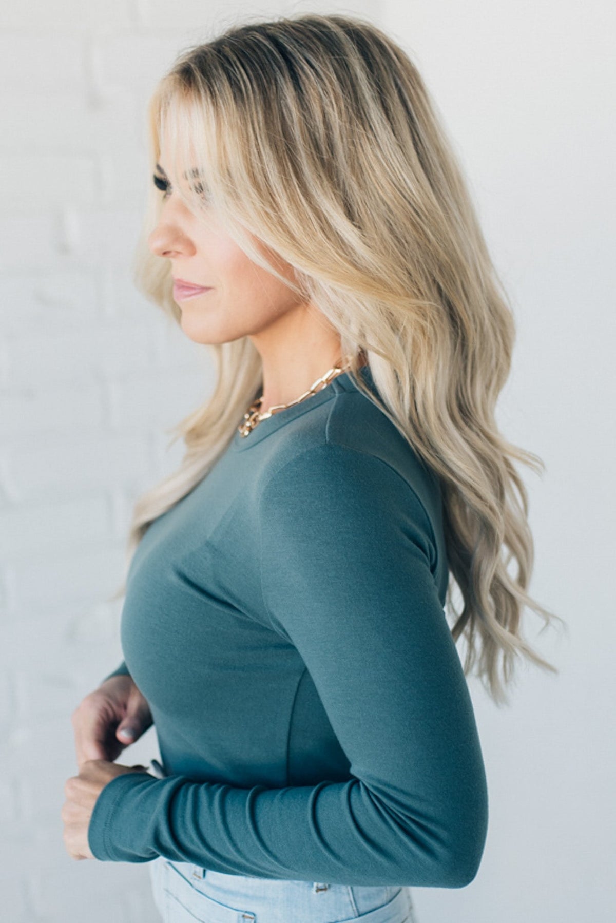 Nova Basic Long Sleeve Tee