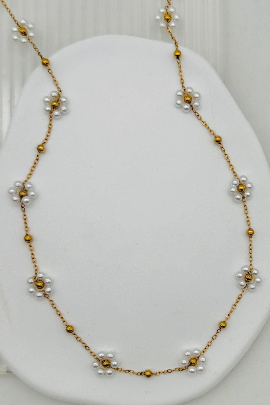 Pearl Daisy Collar Necklace