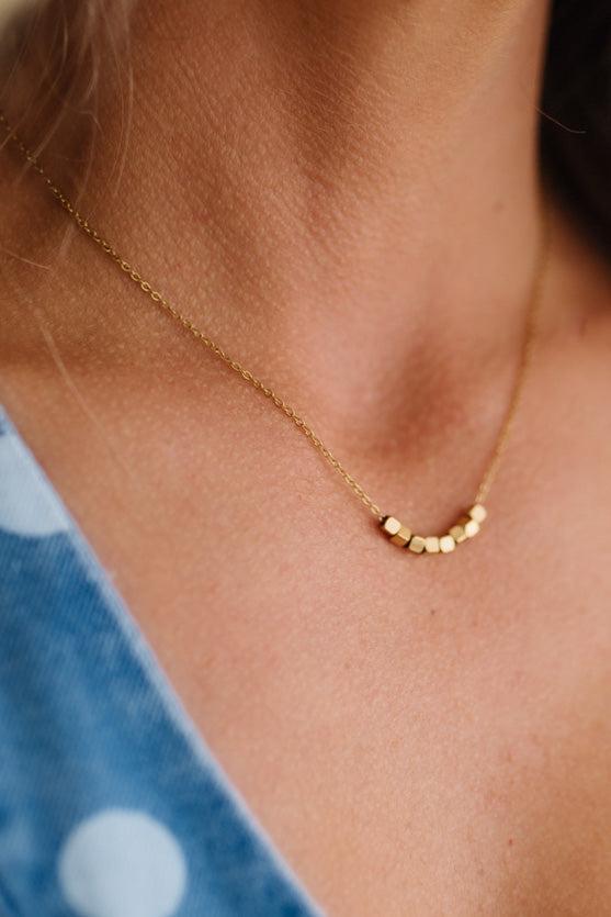 Simple Mini Bead Necklace