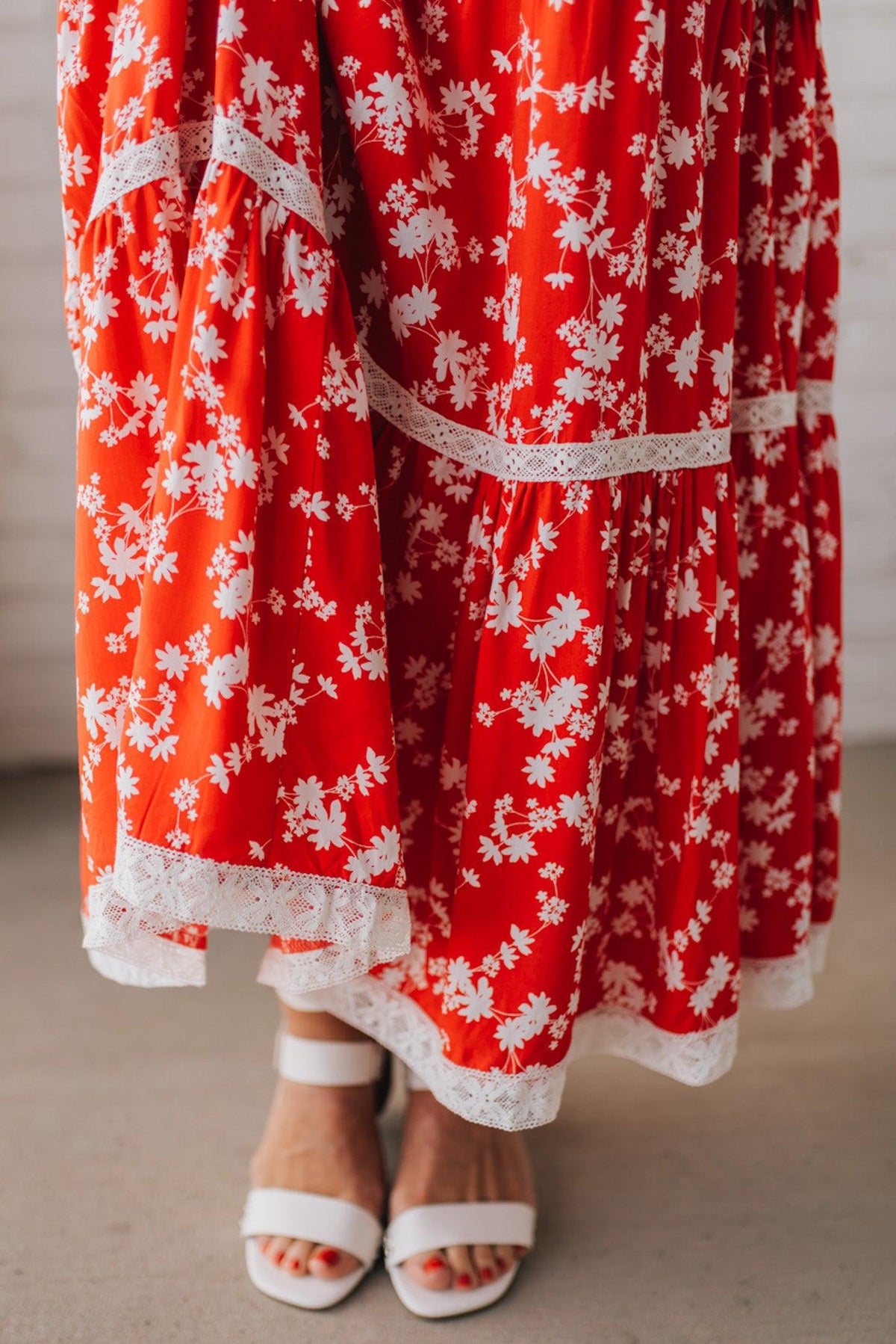 Sweetheart Trimmed Tiered Midi Dress