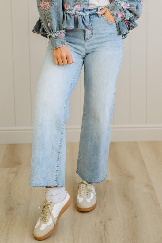 Wendy High Rise Crop Jeans - RISEN