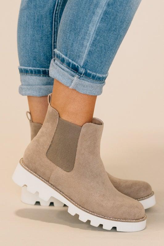Witnee Pull On Boots